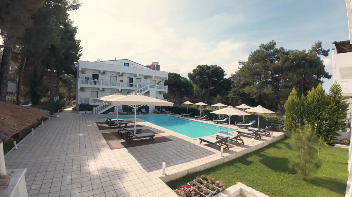 Kazaviti Hotel